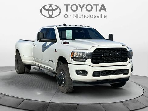 Used 2022 RAM 3500 Big Horn w/ Level C Equiment Group image 8