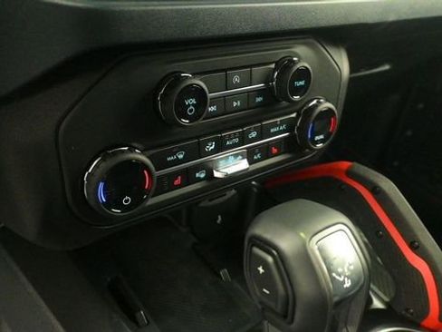 New 2026 Ford Bronco Heritage Edition AWD/4WD image 17