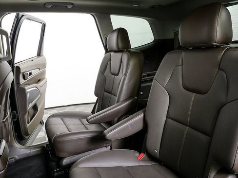 Used 2022 Kia Telluride SX w/ Nightfall Edition Package image 21