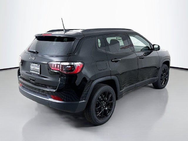 New 2026 Jeep Compass Latitude AWD/4WD image 7