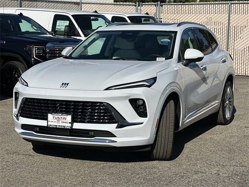 New 2026 Buick Envision Avenir image 6