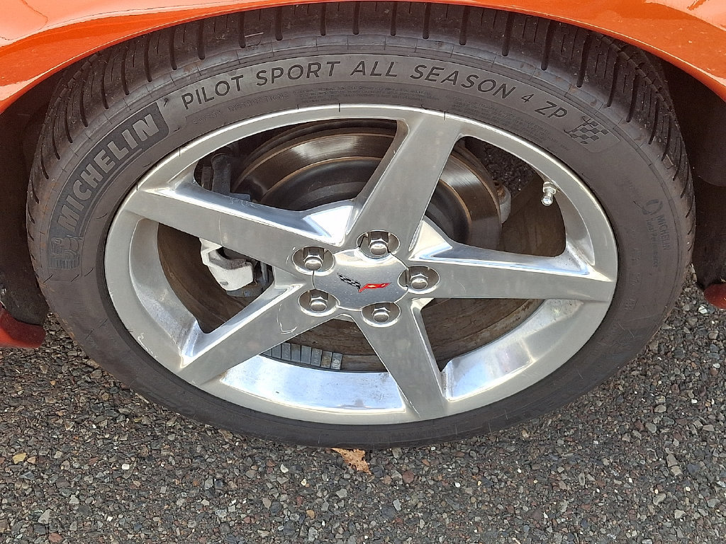 Used 2005 Chevrolet Corvette Convertible w/ Preferred Equipment Group RWD image 8