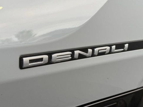 Used 2025 GMC Sierra EV Denali AWD/4WD image 17