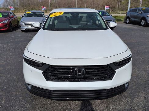 Used 2023 Honda Accord Touring image 3