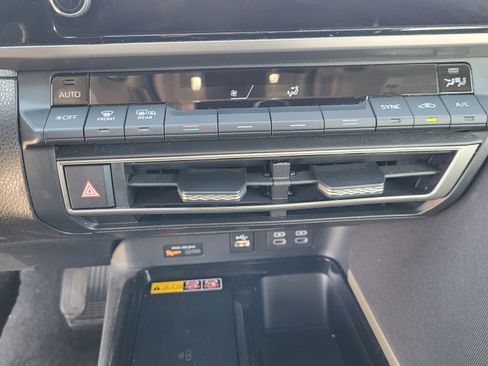 Certified 2025 Toyota Camry LE image 29