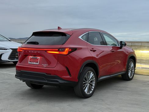 Certified 2022 Lexus NX 300h AWD w/ Vision Package image 11