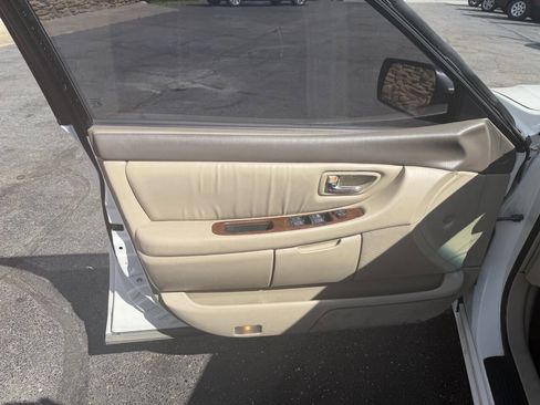 Used 2004 Toyota Avalon XLS FWD image 8