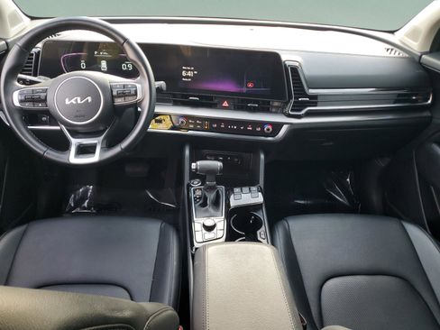 Used 2023 Kia Sportage EX image 9