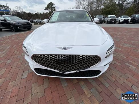 Used 2023 Genesis G70 2.0T image 23