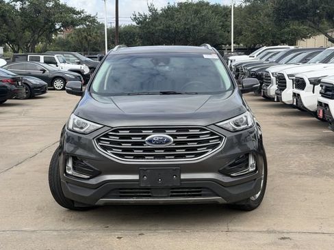 Used 2019 Ford Edge Titanium w/ Cold Weather Package FWD image 2