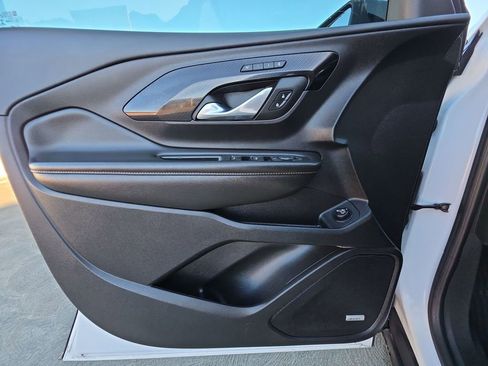 Used 2022 GMC Terrain AT4 w/ Infotainment Package II image 23