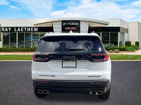 Used 2026 GMC Acadia Elevation w/ Black Edition AWD/4WD image 4