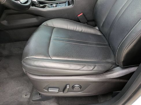 Used 2021 Kia Sorento S w/ Panoramic Sunroof Package FWD image 21