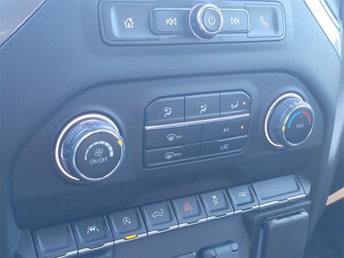 Used 2022 Chevrolet Silverado 1500 Custom image 28