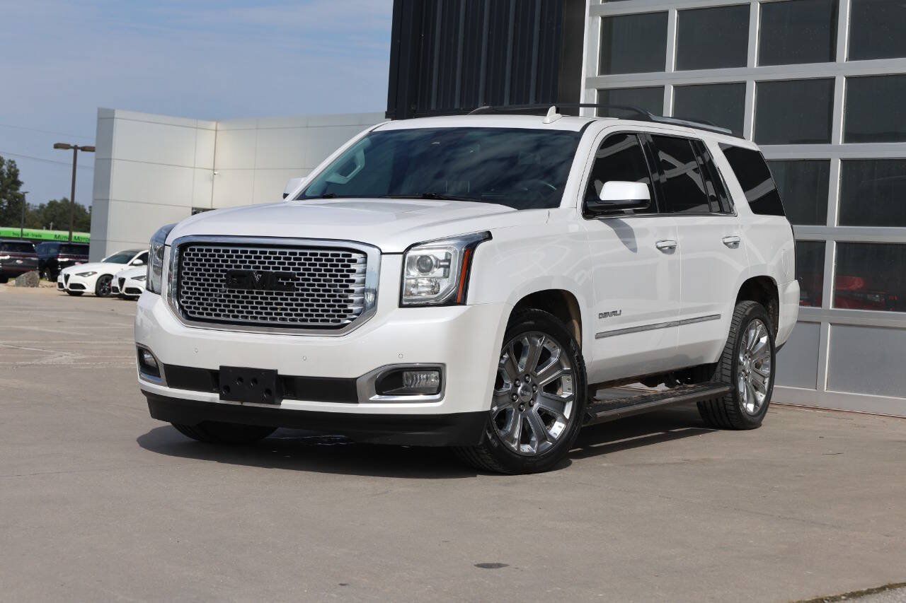 Used 2016 GMC Yukon Denali w/ Open Road Package AWD/4WD image 3