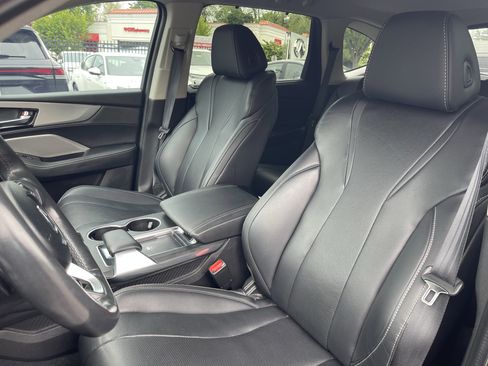 Used 2024 Acura MDX SH-AWD w/ Technology Package image 8
