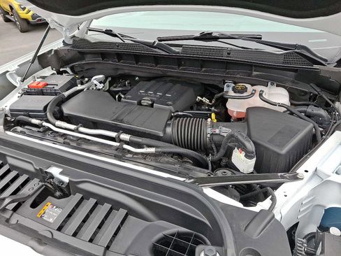 Used 2025 GMC Sierra 1500 Elevation image 27