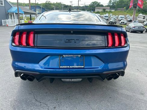 Used 2022 Ford Mustang GT Premium w/ Black Accent Package RWD image 4