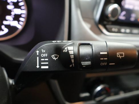 Used 2023 Nissan Rogue SV AWD/4WD image 37