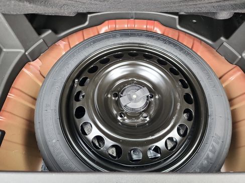 Certified 2024 GMC Terrain Denali w/ Denali Premium Package image 34