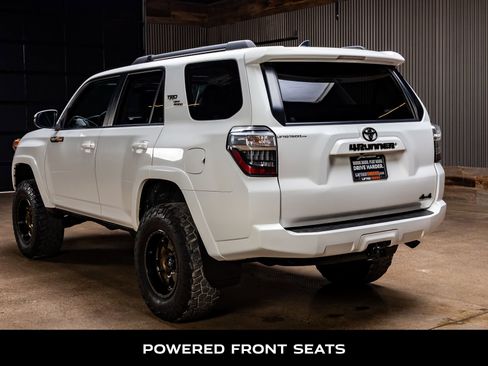 Used 2017 Toyota 4Runner TRD Off-Road Premium image 6