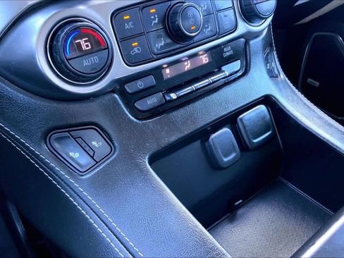 Used 2019 Chevrolet Tahoe LT image 34
