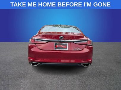 Used 2019 Lexus ES 350 Ultra Luxury w/ Accessory Package 2