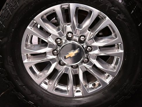 Used 2022 Chevrolet Silverado 3500 High Country w/ Safety Package II image 9