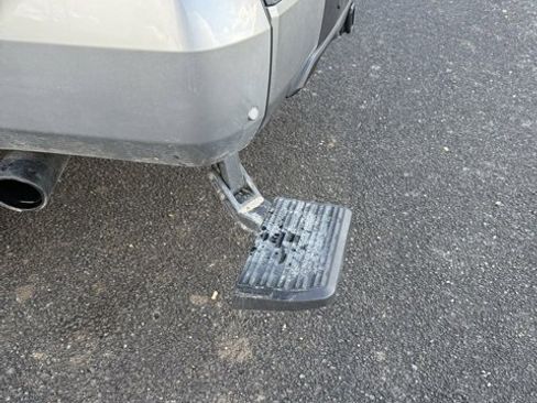 Used 2024 Toyota Tundra Platinum image 10