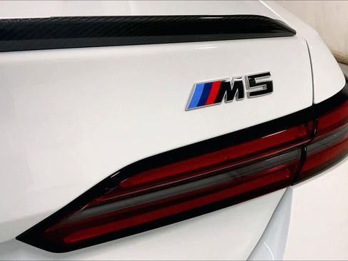Used 2026 BMW M5 w/ Carbon Package image 18