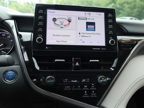 Used 2024 Toyota Camry XSE image 34