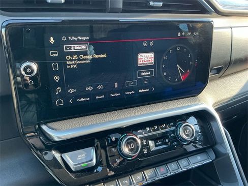 Used 2023 GMC Sierra 1500 Denali image 3