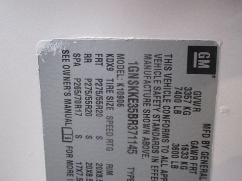 Used 2011 Chevrolet Suburban LTZ image 19