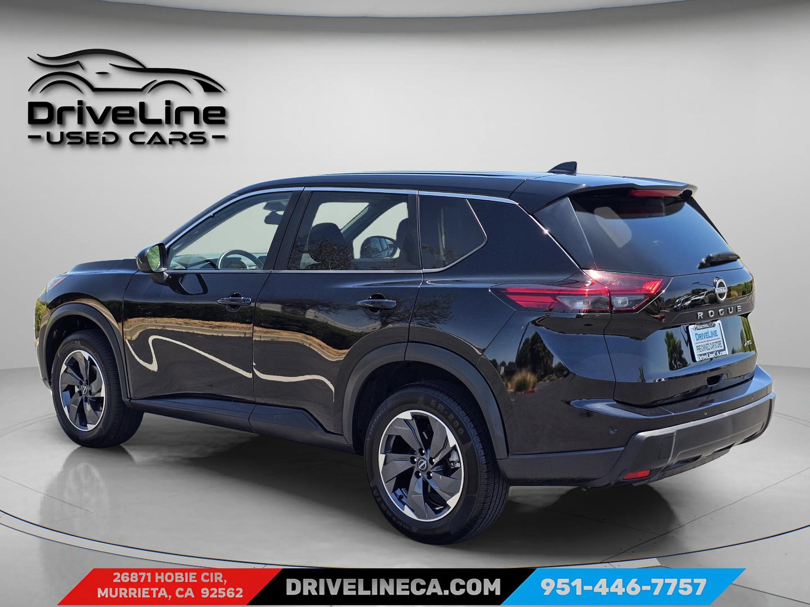 Used 2025 Nissan Rogue SV AWD/4WD image 10