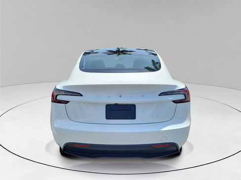 Used 2024 Tesla Model 3 Standard Range RWD image 5