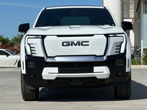 New 2025 GMC Sierra EV Denali image 10