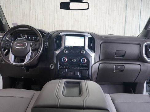 Used 2020 GMC Sierra 1500 SLT AWD/4WD image 17