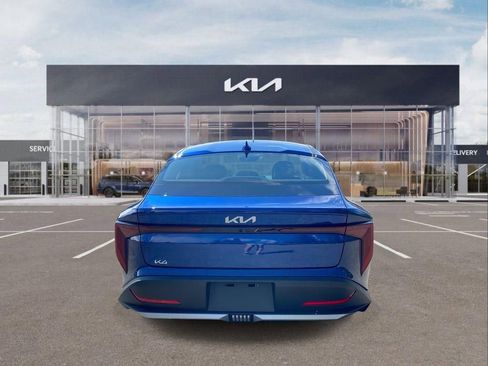 New 2026 Kia K4 LXS image 7