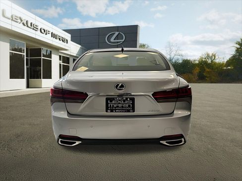 Used 2024 Lexus LS 500 w/ Interior Upgrade Package image 5