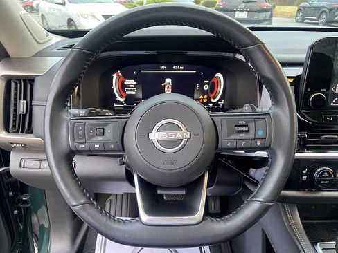 Certified 2023 Nissan Pathfinder Platinum image 13