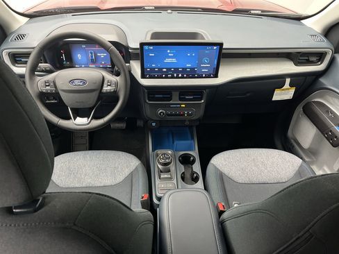 New 2025 Ford Maverick XLT w/ XLT Luxury Package image 4