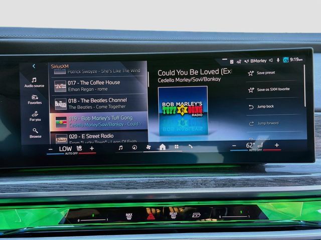 Used 2024 BMW 760i xDrive w/ Premium Package 2 AWD/4WD image 32