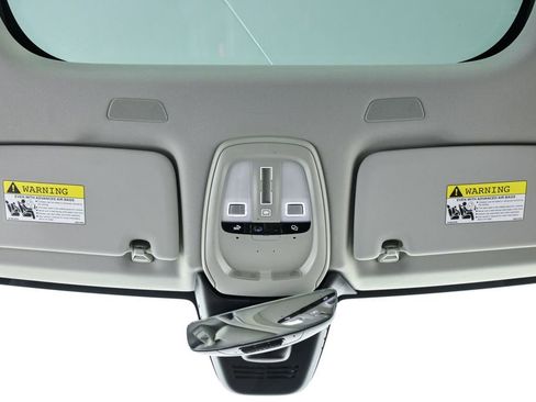 Certified 2024 Volvo XC60 B5 Ultimate w/ Protection Package Premier image 21