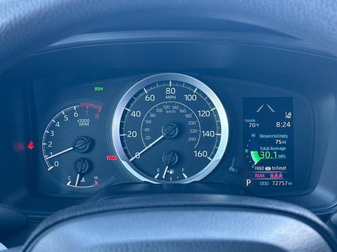 Used 2020 Toyota Corolla LE w/ LE Convenience Package FWD image 22