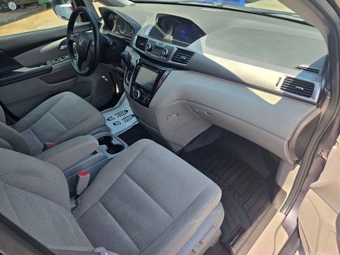 Used 2017 Honda Odyssey EX image 48