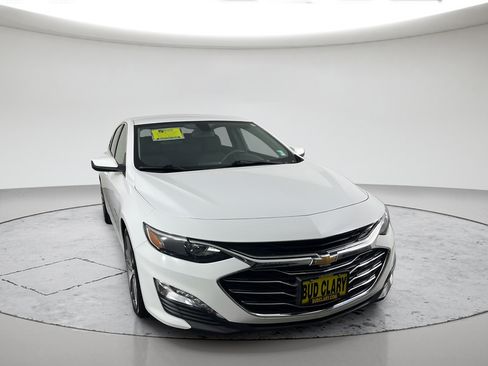Used 2022 Chevrolet Malibu LT FWD image 4
