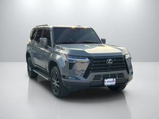 Used 2025 Lexus GX 550 AWD/4WD video 3