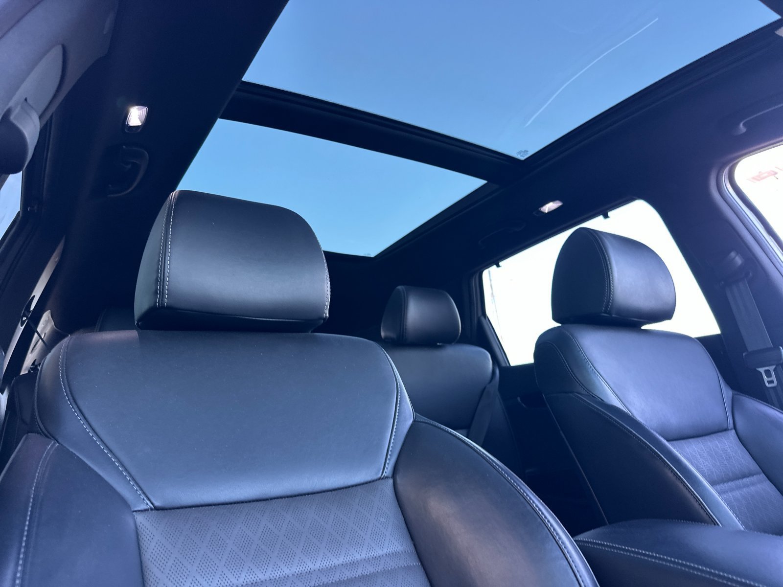 Used 2019 Kia Sorento SX AWD/4WD image 16