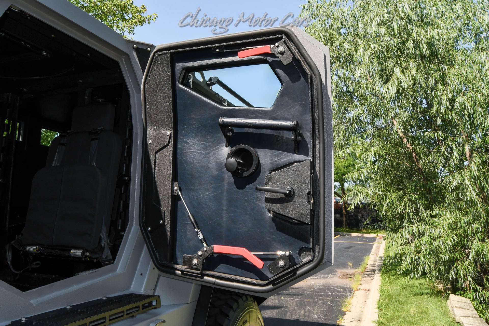 Used 2024 Ford F550 4x4 Regular Cab Super Duty image 30