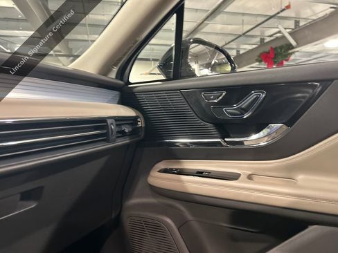 Used 2022 Lincoln Corsair AWD w/ Equipment Group 101A image 20